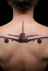 背部华丽逼真的飞机纹身图案