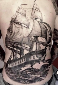 整个背部伟大的精彩船舶纹身图案