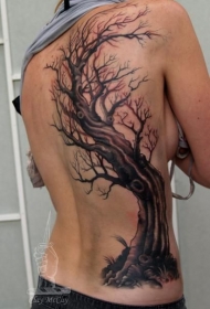背部神秘的设计老树纹身图案