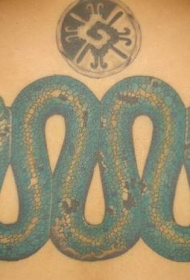 阿兹特克蛇彩色纹身图案