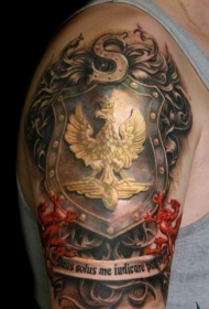 大臂3D逼真的家庭徽章与金鹰和红色狮子纹身图案