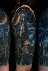 大臂美丽的彩色星空城堡纹身图案