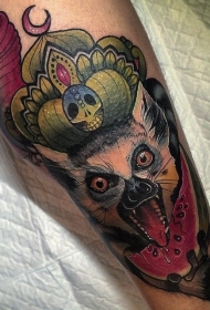哭泣的狐猴和西瓜彩色纹身图案