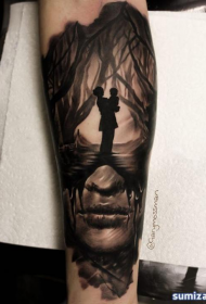 手臂神秘黑色女性和婴儿森林纹身图案