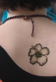 黑色的木槿花背部纹身图案