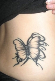 腰部简单的蝴蝶纹身图案