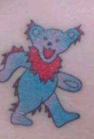 行走的蓝色小熊纹身图案