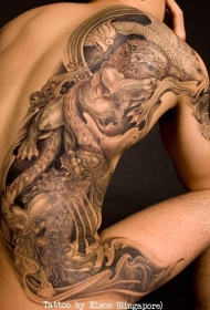 背部美丽的中国风狮子纹身图案