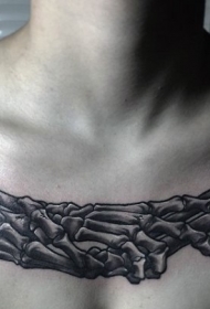 胸部黑色令人难以置信的人手骨头纹身图案