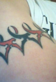 红色和黑色的臂环标志纹身图案