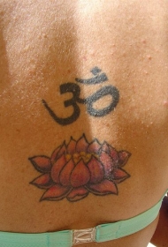 莲花与宗教字符纹身图案