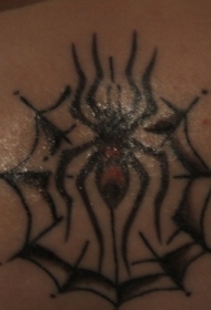 腰部黑色蜘蛛网与红蜘蛛纹身图案