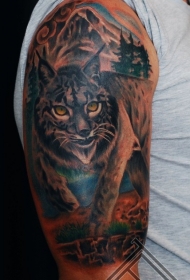 男士大臂彩绘野生猫与山脉纹身图案