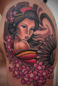 大臂迷人的性感亚洲艺妓和樱花纹身图案