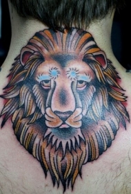 背部彩色的狮子头像纹身图案