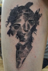 黑色线条点刺男性肖像错误纹身图案