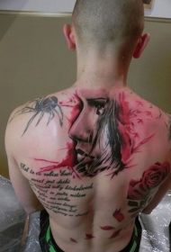 背部彩色的字母与蜘蛛和女子肖像纹身图案