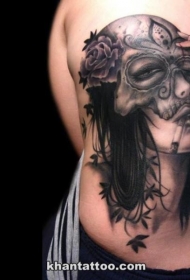 背部墨西哥传统风格黑白吸烟女人纹身图案