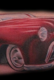 可爱的红色汽车手臂纹身图案