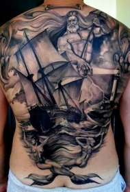背部黑白帆船海神个性纹身图案