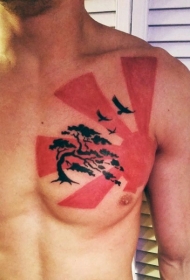 男性胸部亚洲式红太阳与黑色鸟类大树纹身图案