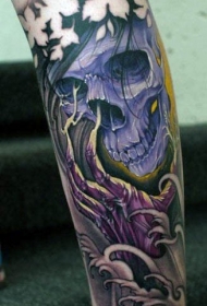小臂亚洲风格多彩的恶魔骷髅纹身图案