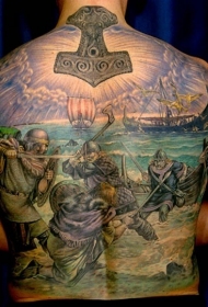背部彩绘维京战士在战斗纹身图案