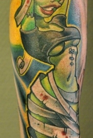 非常性感的绿色僵尸女孩手臂纹身图案