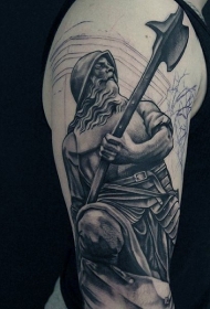 很酷的黑色中世纪战士手臂纹身图案