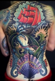 背部彩色帆船海马贝壳纹身图案