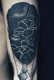 手臂黑白花朵和匿名肖像纹身图案