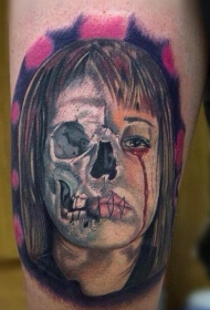 可怕的半骷髅半女孩头像纹身图案
