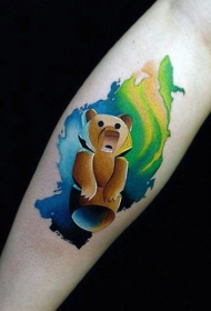 手臂有趣的彩色小熊玩偶纹身图案