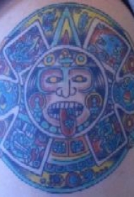 彩绘阿兹特克太阳石纹身图案