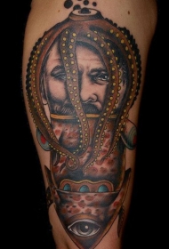 手臂航海风格的五彩章鱼和人像纹身图案