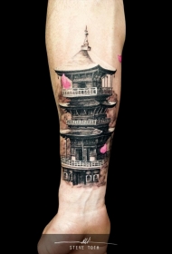 手臂神奇的自然逼真亚洲寺庙纹身图案