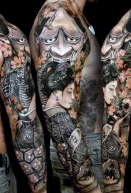 手臂亚洲风格的五彩恶魔般若和艺妓纹身图案