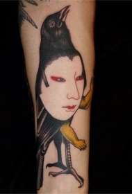 手臂亚洲风格半脸女子半鸟纹身图案