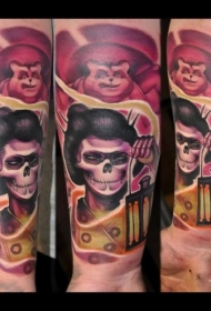 手臂卡通风格彩色恶魔艺伎与熊猫纹身图案