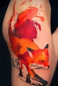 大臂鲜艳彩色的狐狸纹身图案