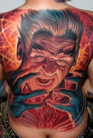 背部不可思议的五彩邪恶巫师纹身图案