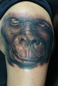 大臂黑白大猩猩头像写实风格纹身图案
