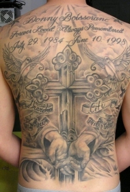 背部十字架鸽子字母纪念性纹身图案