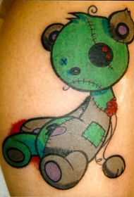 粗糙的泰迪熊玩偶纹身图案