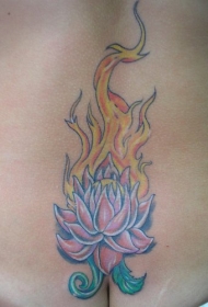 腰部莲花与火焰彩色纹身图案