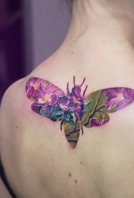 背部可爱的彩色蜜蜂与花朵纹身图案
