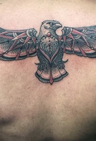 背部令人难以置信的彩色鹰纹身图案