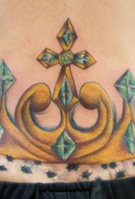 背部彩色的金色皇冠珠宝纹身图案