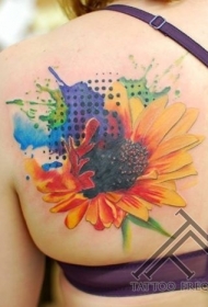 背部new school彩色鲜艳的花朵纹身图案