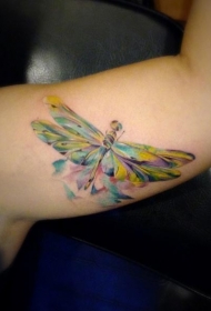 大臂很漂亮的五彩蜻蜓纹身图案